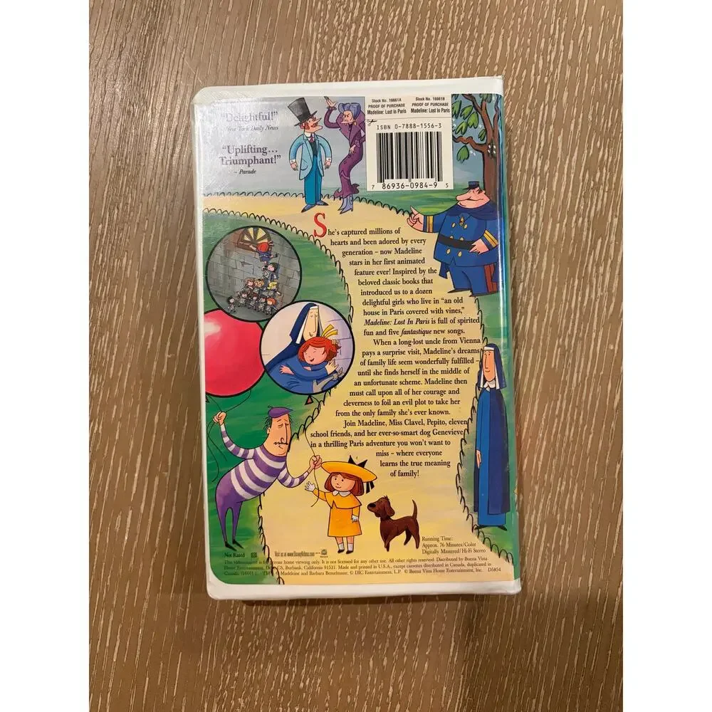 Madeline: Lost In Paris/VHS Clamshell/Disney Madeline's Winter Vacation VHS 1998